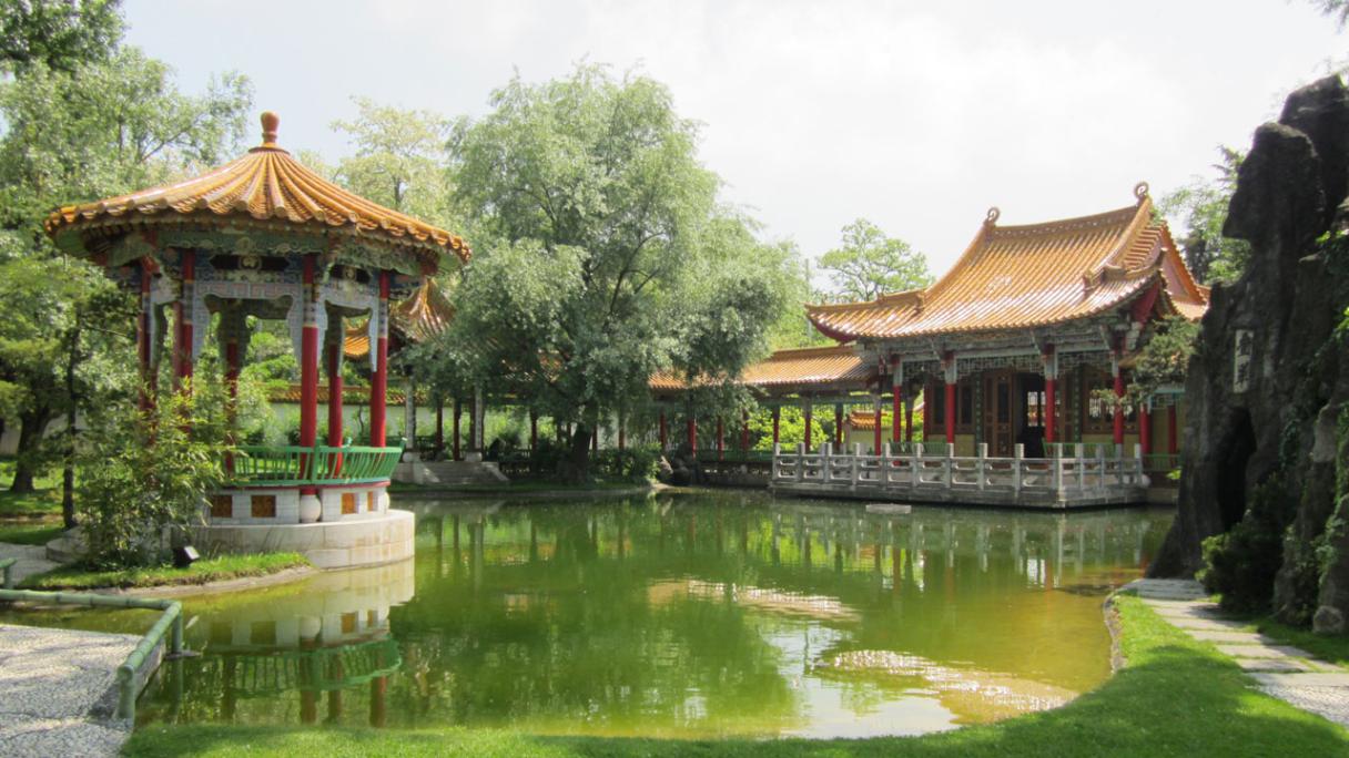 Chinese Garden - the Temple Garden by the Lake