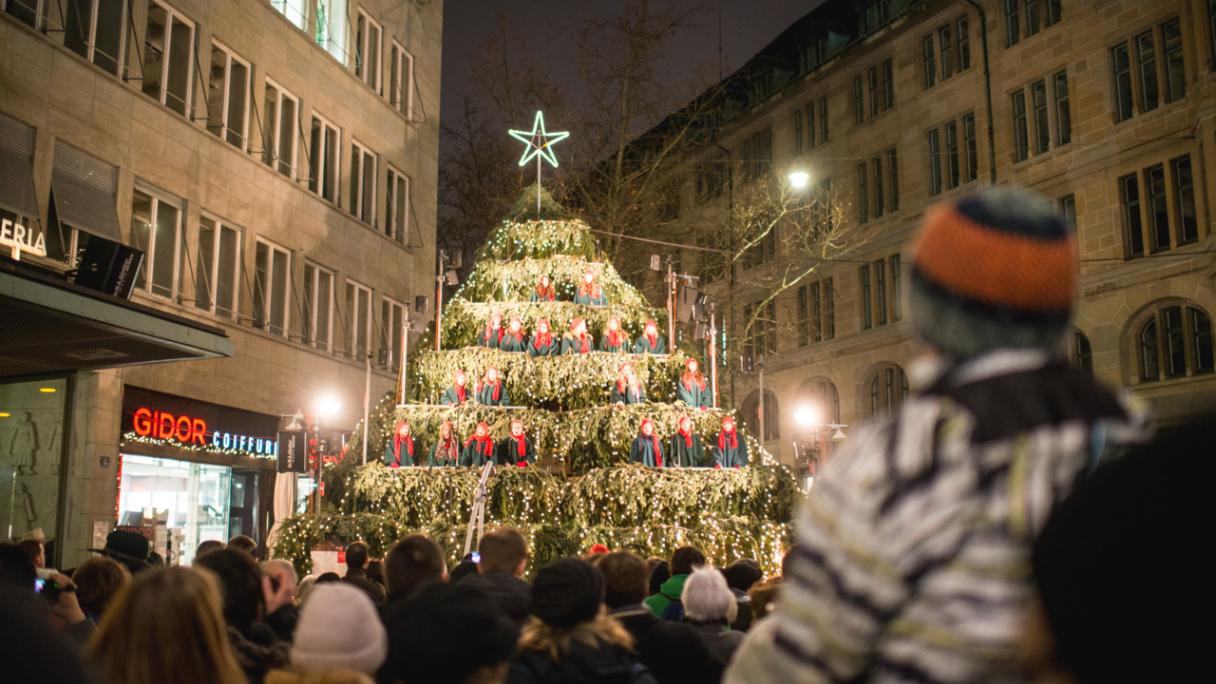 The Singing Christmas Tree, Werdmühleplatz