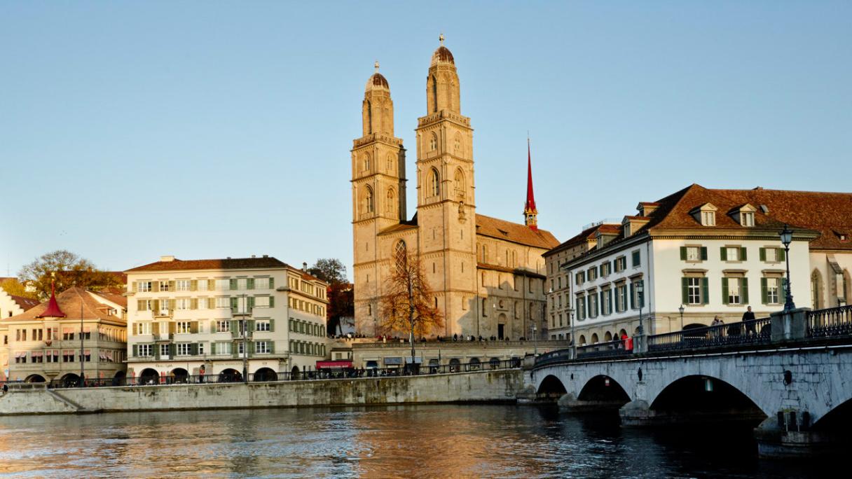 Grossmünster – Zurich's Famous Landmark 