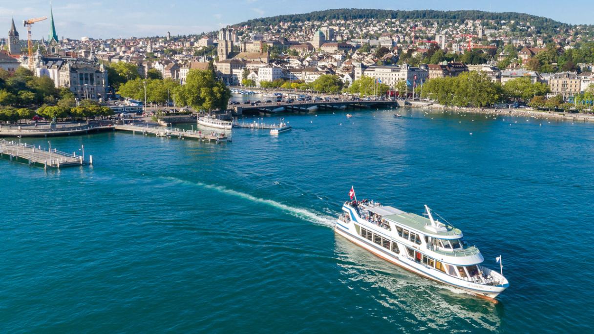 City Tour and Boat Trip in Zurich