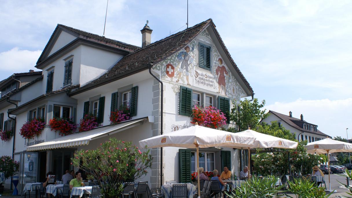 Restaurant Schützenhaus by Lake Zurich in Stäfa, Exterior View