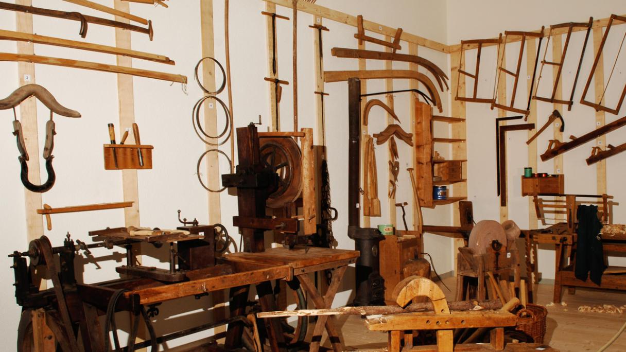  Exposition d'outils traditionnels au Marchmuseum Rempen