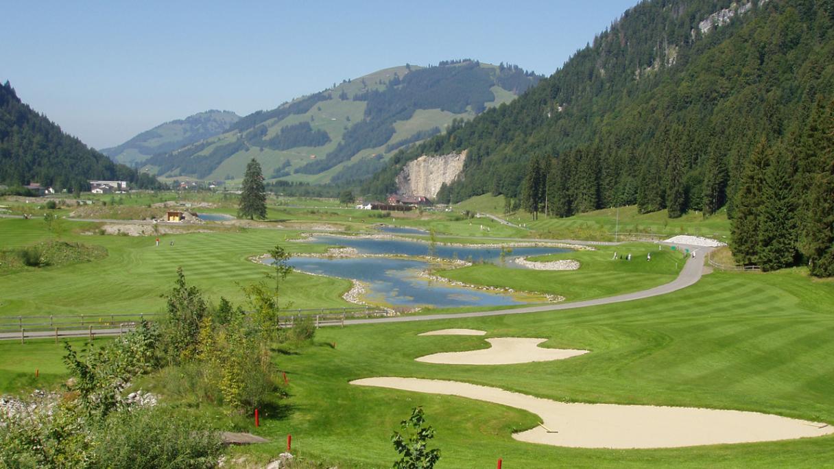 Golfclub Ybrig avec panorama montagneux