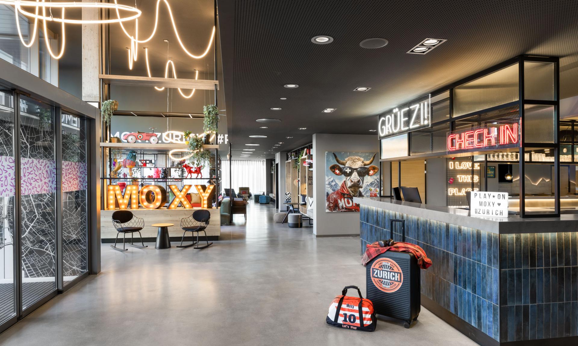 Moxy Empfang