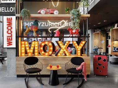 Moxy Lounge